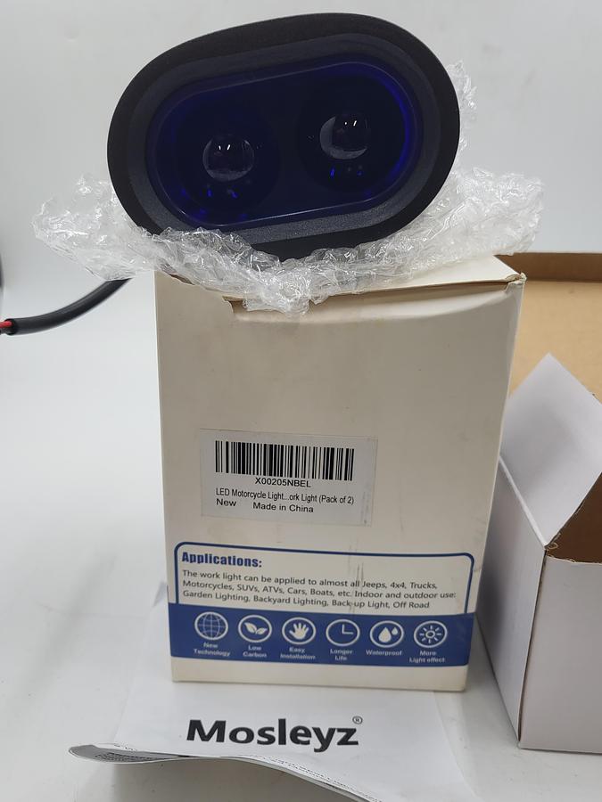 20 WATT LED Blue Light with stainless mounting bracket *NEW in mfg's box* diecast aluminum housing X00205NBEL / 10-60 v DC