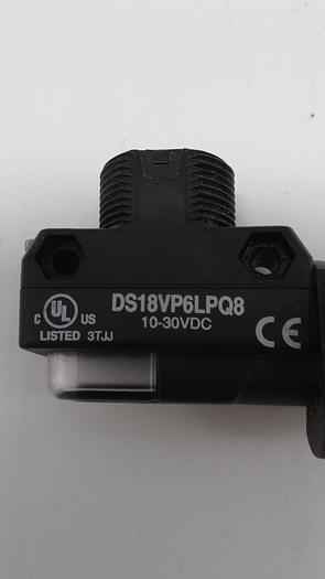 Used Banner Engineering Photo Sensor DS18VP6LPQ8