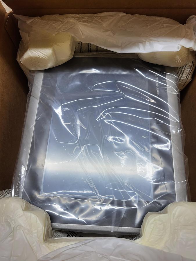 Allen-Bradley Panelview 5310 10in 2713P-T10CD1 Ser.A NEW!