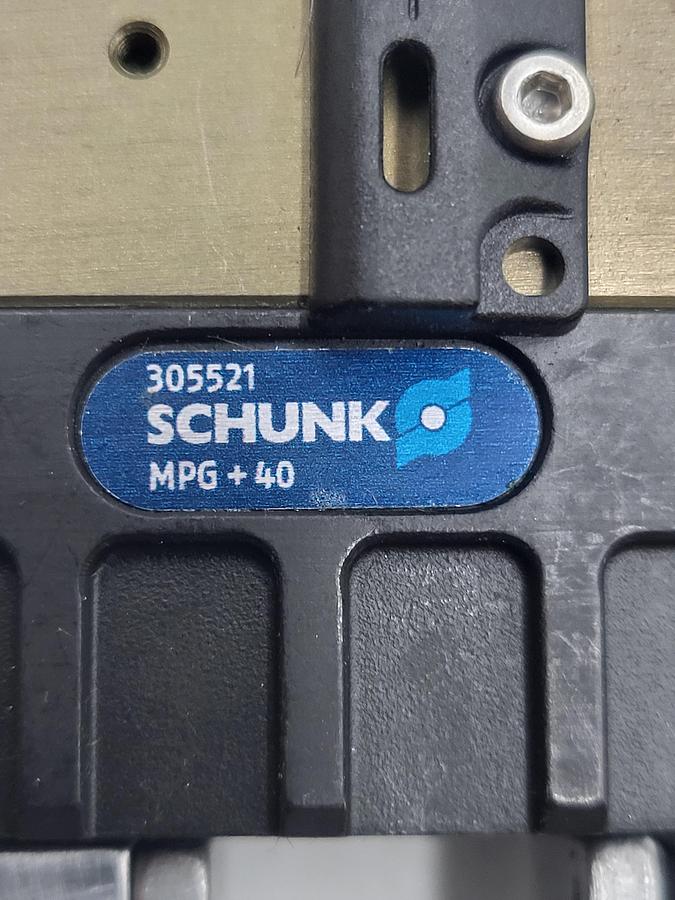 Used SCHUNK MPG-plus 40 Gripper for small components ID 305521