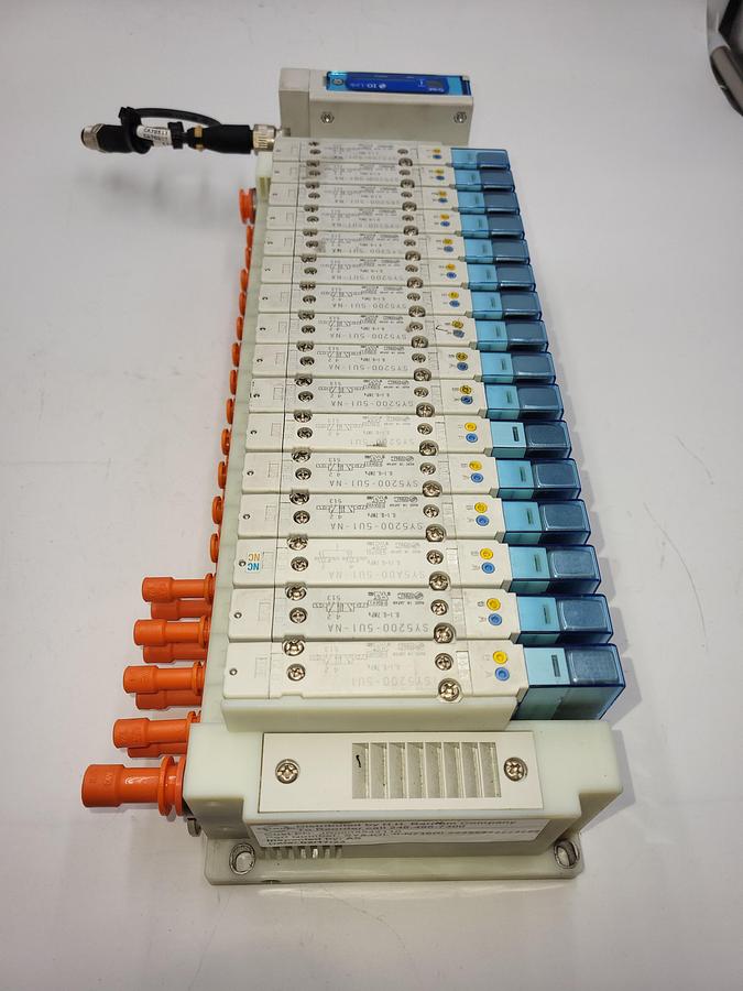 Used SMC SY5-IOL-0-N716RI W/ 16 solenoids SY5200 - 5UI - NA & EX260-SIL1 Serial Transmission System output