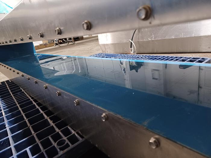 Used Loma IQ3 aperture 59" × 5" overall dimensions 77" L x 12"w x 16" t