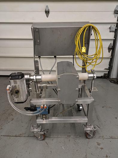 Used Mettler Toledo, Safeline 4" pipeline metal detector