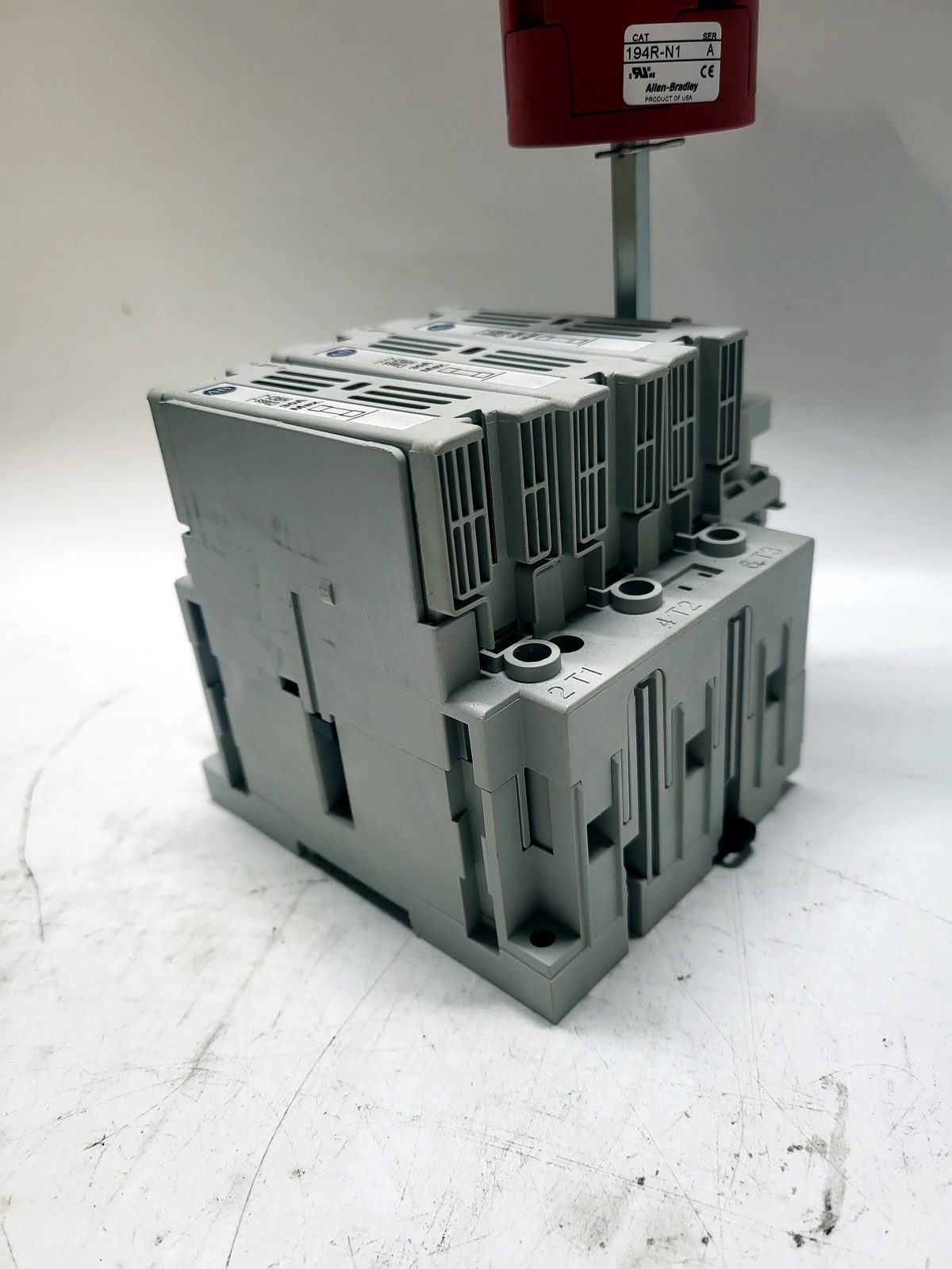 Allen-Bradley 194R-J30-1753 overall