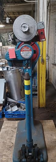 Used Ideal stitcher IB-2043