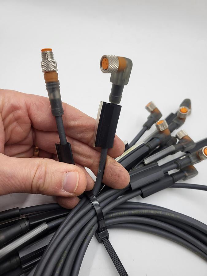 IFM E12683 - Y connection cable - PUR-Cable / M12 Connector 1' LONG