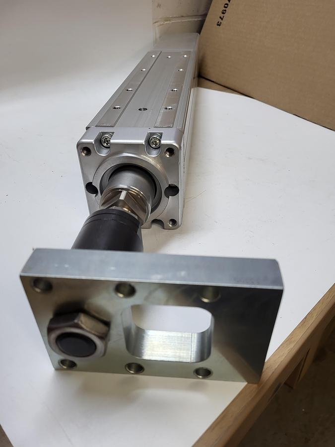 Used IAI corp RCS4-RRABC-WA-400-10-200-T4-X10-B actuator & mounting plate