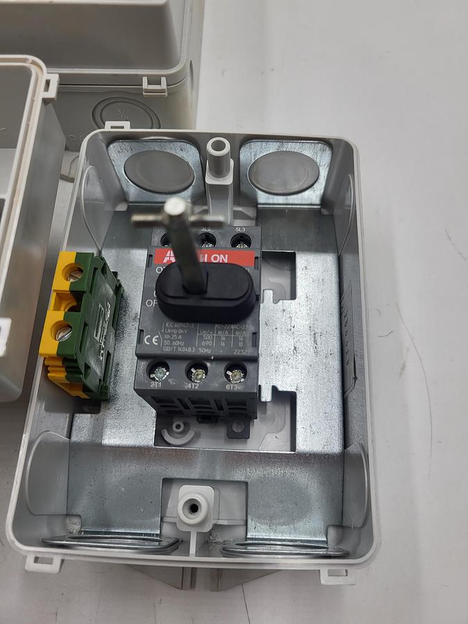 Used ABB EOT16U3P4-1P disconnect switch E63822