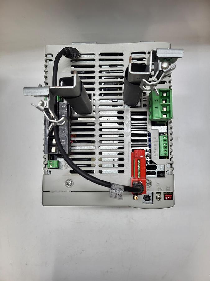 Used Allen-Bradley Bulletin 2094-BC04-M03-S Ser.C SAME DAY SHIPPING!