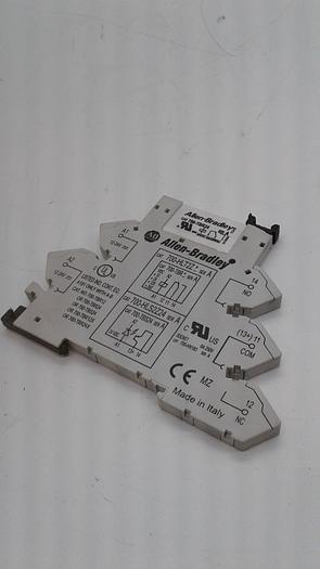 Used Allen-Bradley Terminal Block 700-HL52Z24 Ser.A