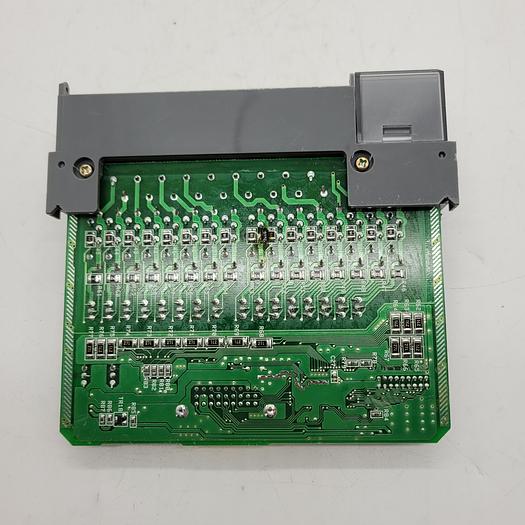 Used Allen-Bradley SLC500 Output Module 1746-OA16 Ser.D
