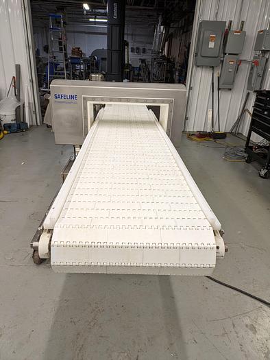 Used Safeline metal detector 21.5" wide x 6.75" tall 18" wide belt