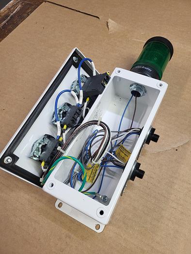 Hoffman E3PBG/SPL Enclosure w/ Allen Bradley Switches/Signal Light