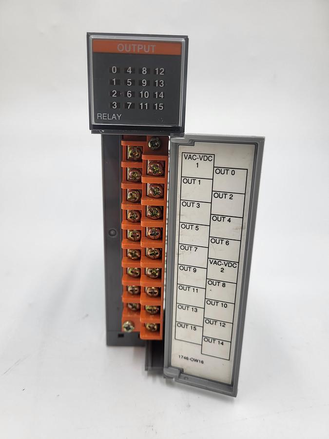 Used Allen Bradley SLC500 Output Module Unit 1746-OW16