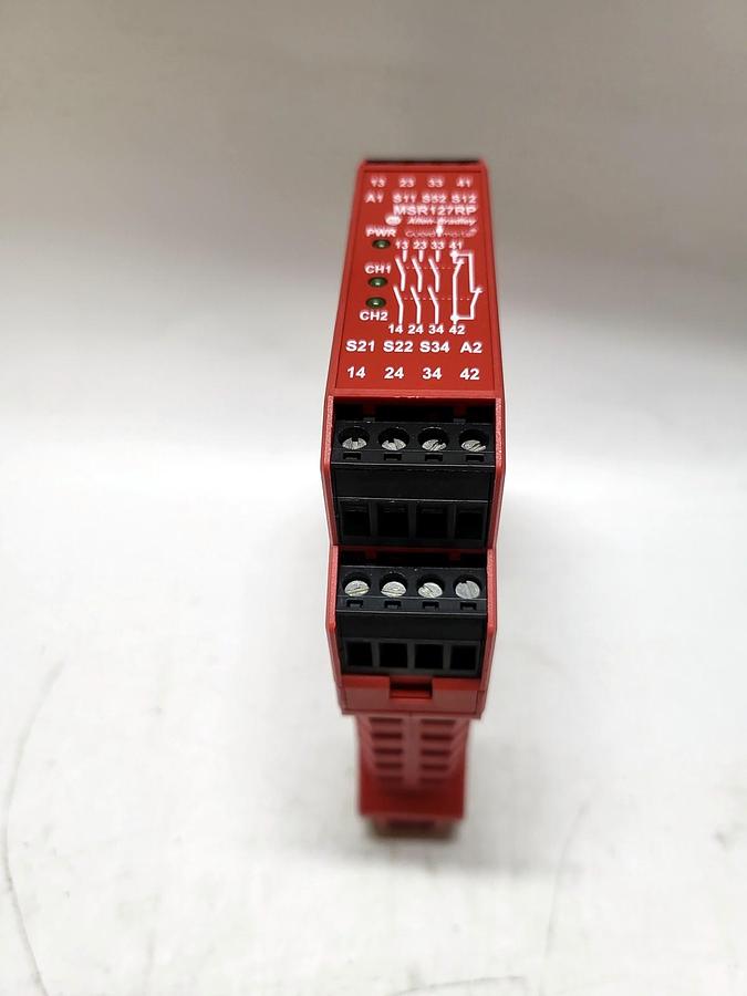 Allen-Bradley 440R-N23135 detail