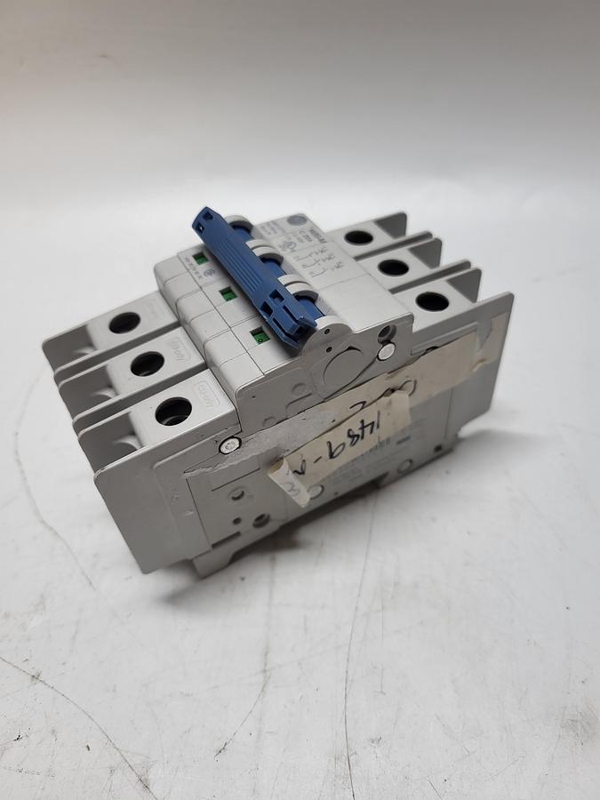 Used Allen-Bradley 1489-M3C200