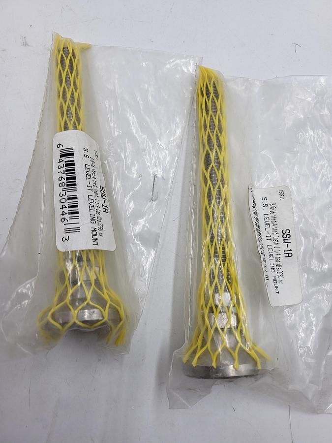 S & W MANUFACTURING STAINLESS STEELMale-End Leveling Mount: Swiveling Stud, 3/8"-16 Thread Size, 1.25 in **NEW IN BAG**