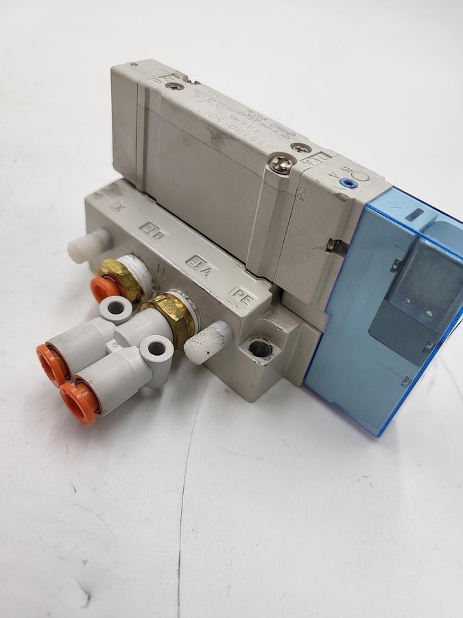 Used SMC® SY5100-5U1 SY5000 5-Port Base Mounted Double Internal Pilot