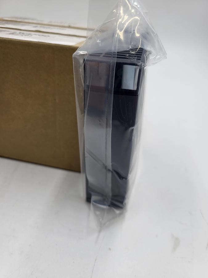 Mitsubishi Electric PLC modular case QG60 1W450021100401 *NEW IN BOX**