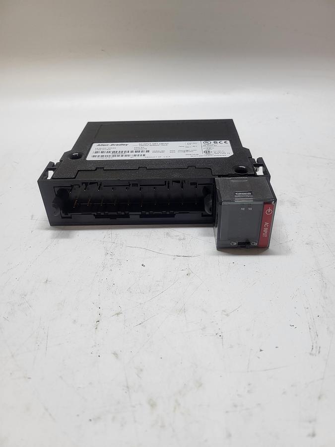 Used Allen-Bradley AC Input 16PT 1756-IA16 Ser.A