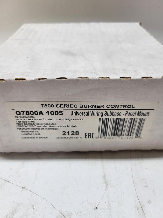 7800 Series Burner Control Q7800A 1005 Panel Mount