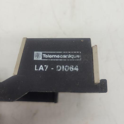 Used Telemecanique LA7-D1064