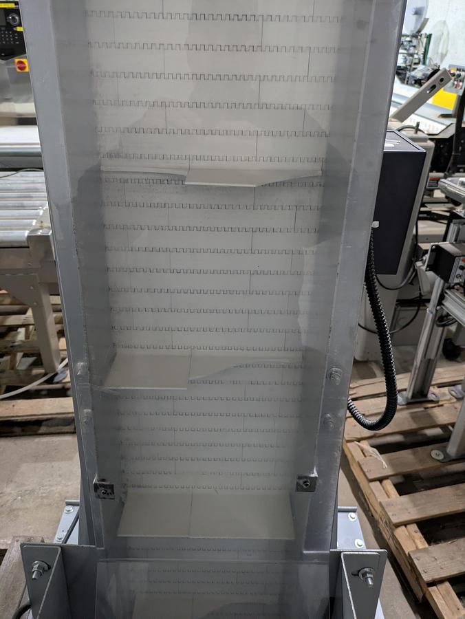 Used mild steel elevator ,32" infeed 80" outfeed, 110v variable speed drive