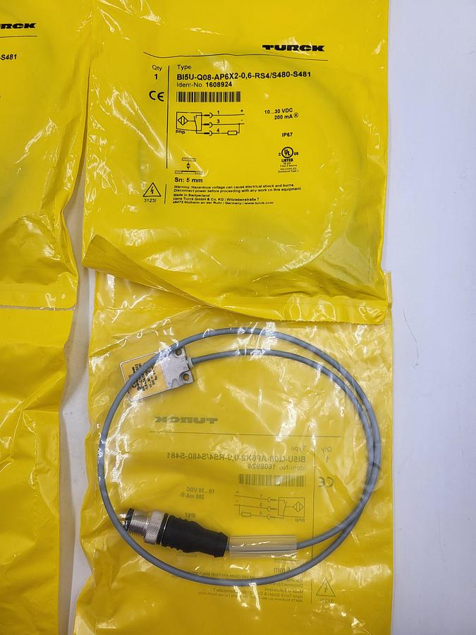 Turck proximity sensor BI5U-Q08-AP6X2-0 *NEW SEALED BAG*