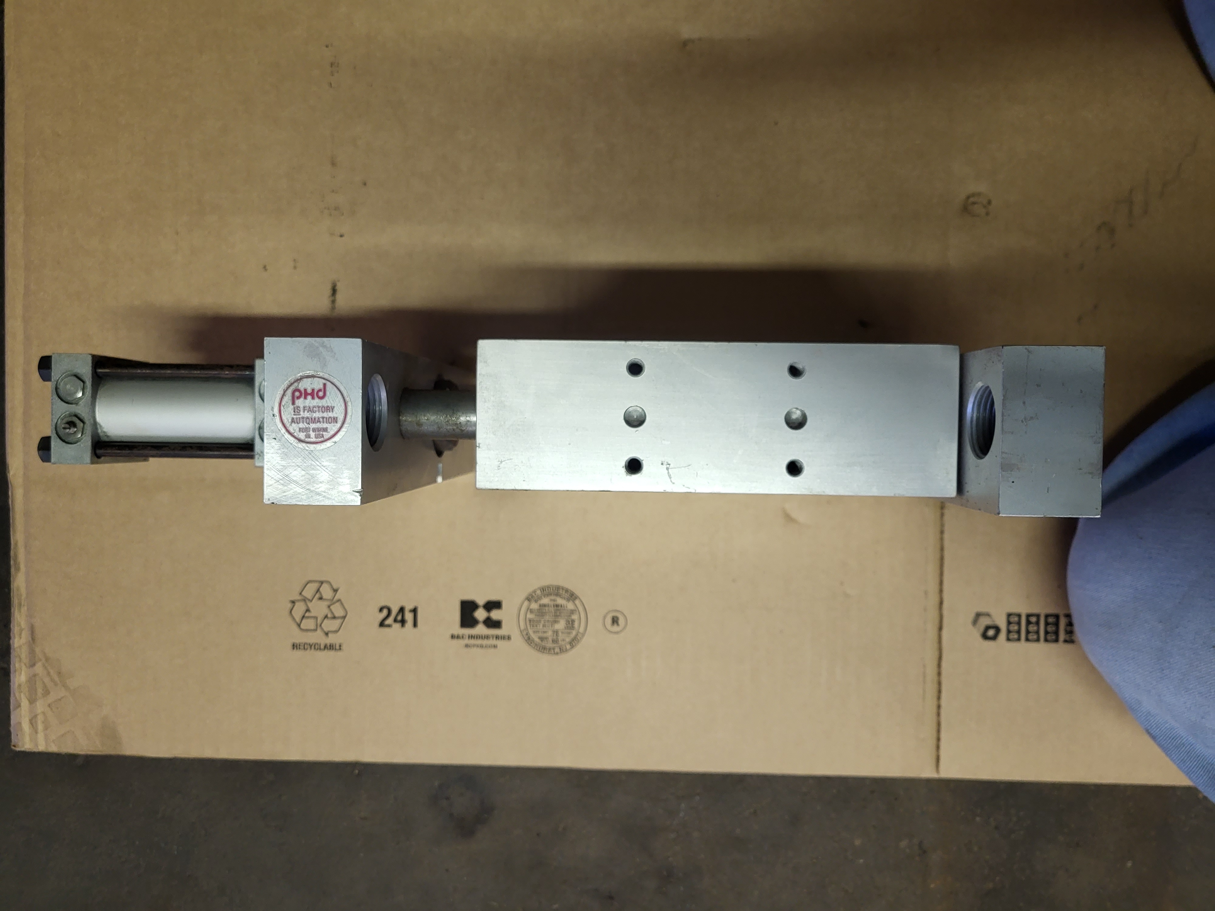 Used PHD BS061X1-D-H4-I1
