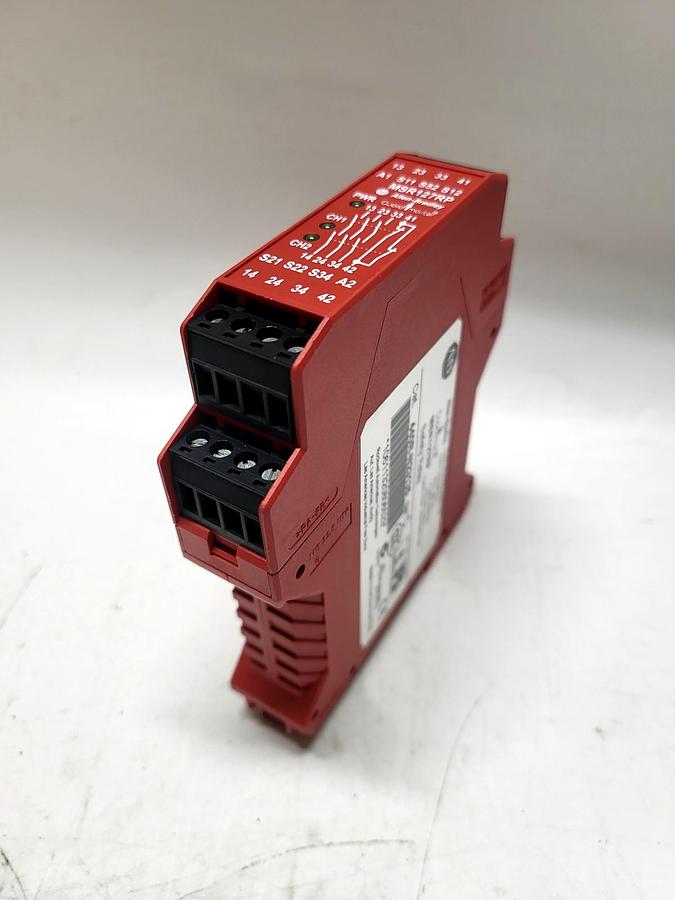 Allen-Bradley 440R-N23135 overall