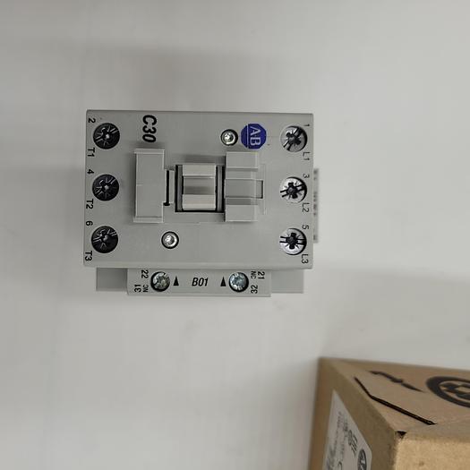 ALLEN BRADLEY 100-C30E*00 CONTACTOR in box