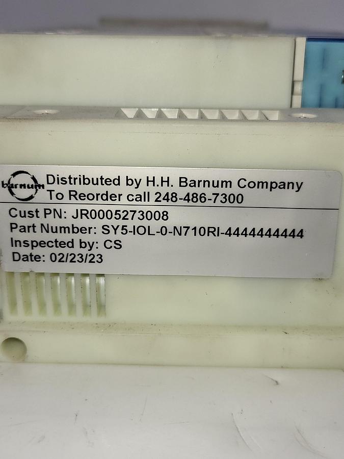 Used SMC SY5-IOL-0-N710RI W/ 10 solenoids SY5300 - 5UI - NA / One: EX260-SIL1 Serial Transmission System output