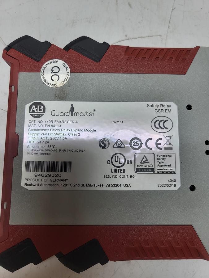 Used Allen-Bradley Guard Master 440R-EM4R2 Ser.A