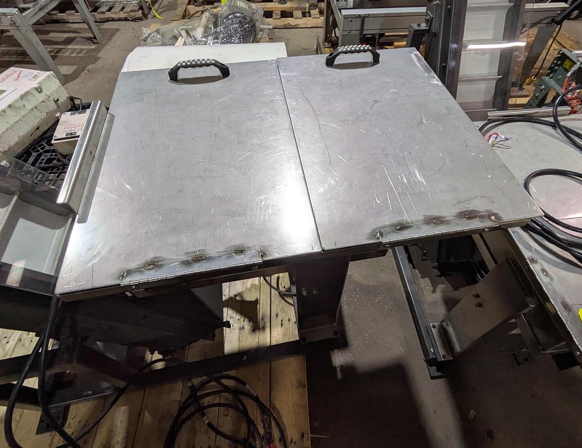 Used Stromag vibratory hopper feeder /elevator