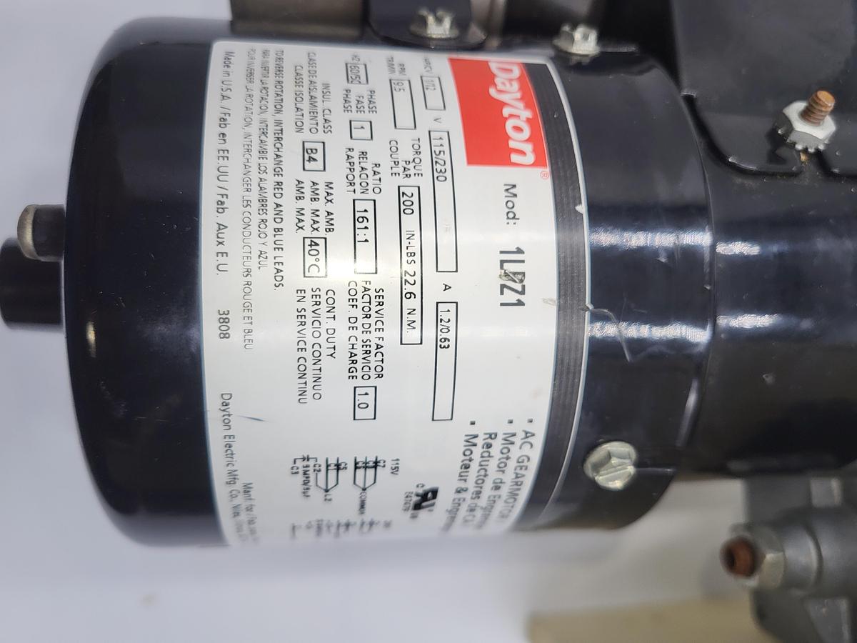 Used Dayton 1LPZ1 Gearmotor,9.5 RPM,200Torque,115/230V & matching gear box
