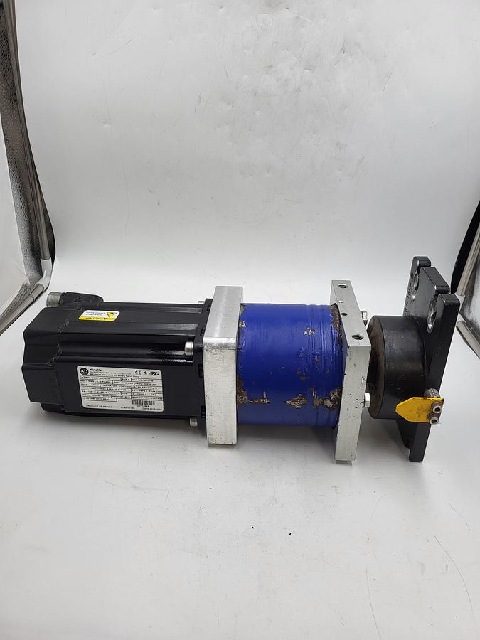 Used Allen Bradley Kinetix servo motor MPL-B430-MK72AA & Wittenstein LP120s-mf1-10 AC 10026215 & rotating plate 4" x 7"