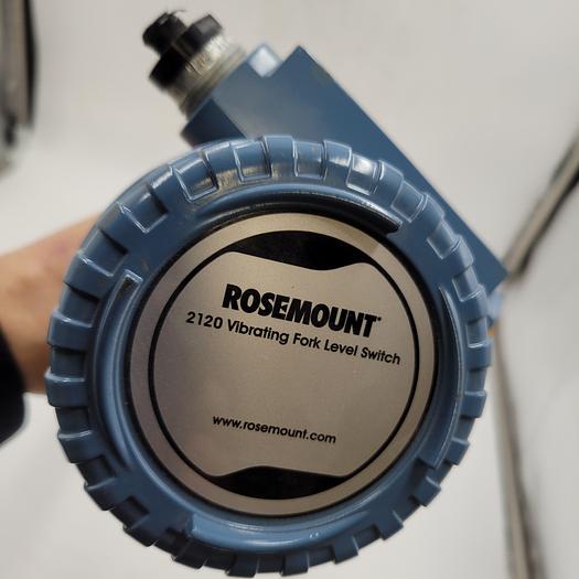 Used ROSEMOUNT 2120 VIBRATING FORK LEVEL SWITCH JBE1138543 / 2120D0DV1NAYE0180 - 18" FORK FF-3248 3/4" NPT