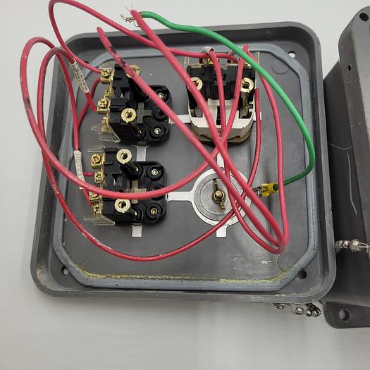 Used ROBROY F4PBW FIBERGLASS INDUSTRIAL CONTROL PANEL WITH 3 SWITCHES
