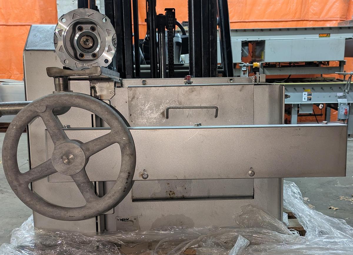 Key tech cluster breaker