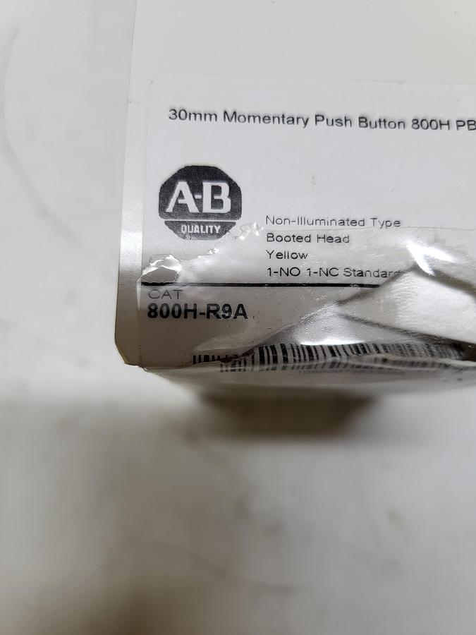 Allen-Bradley 800H-R9A