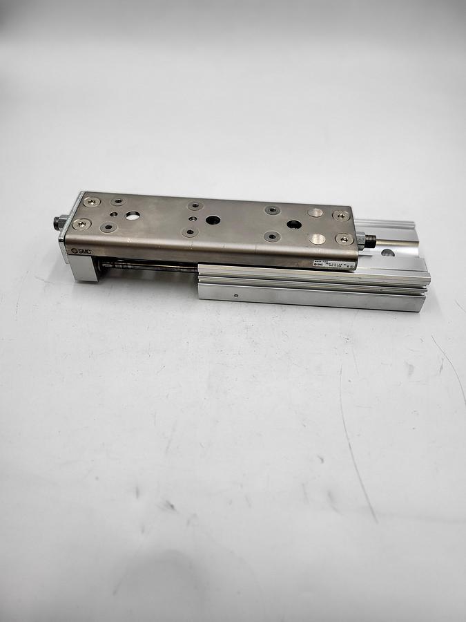 Used SMC MXQ0A-75ZG3 Pneumatic cylinder air slide table