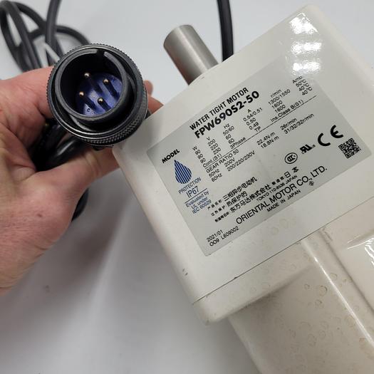 Used ORIENTAL MOTOR WATER TIGHT MOTOR IP67 - FPW690S2-50