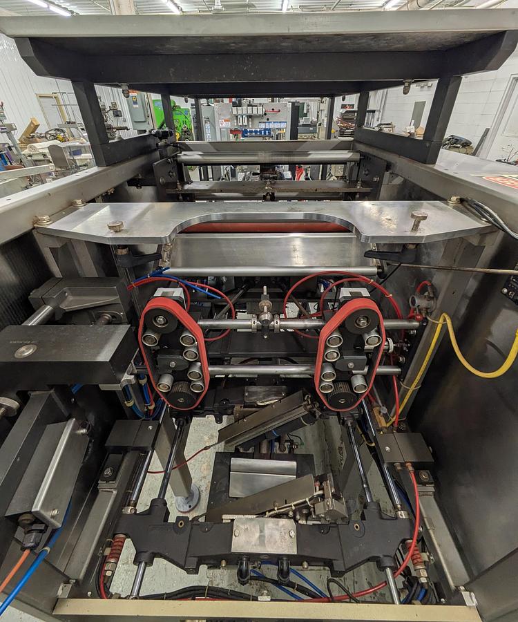 Used Hayssen 12-16HR form and fill bagger