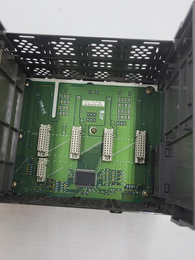 Used Allen Bradley SLC 500 1746-P1 Power Supply & 4 Slot Rack 1746-A4