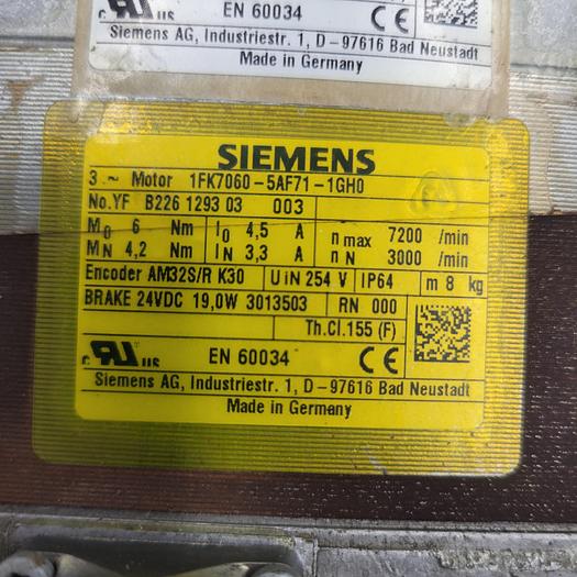 Used SIEMENS SERVO MOTOR 1FK7060-5AF71-1GH0 / ENCODER AM32S/R K30 / 50926852 & COUPLING