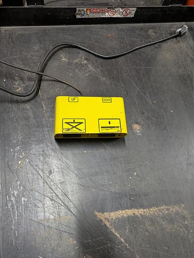 Used Presto lift platform