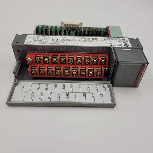 Used ALLEN BRADLEY SLC500 OUTPUT MODULE 1746-0A16 SER. D