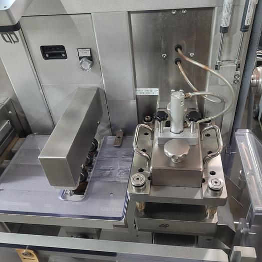 Used PHARMAWORKS TF1 Thermoformer Blister machine (2013 model TF1_014)