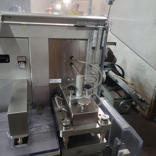 Used PHARMAWORKS TF1 Thermoformer Blister machine (2013 model TF1_014)