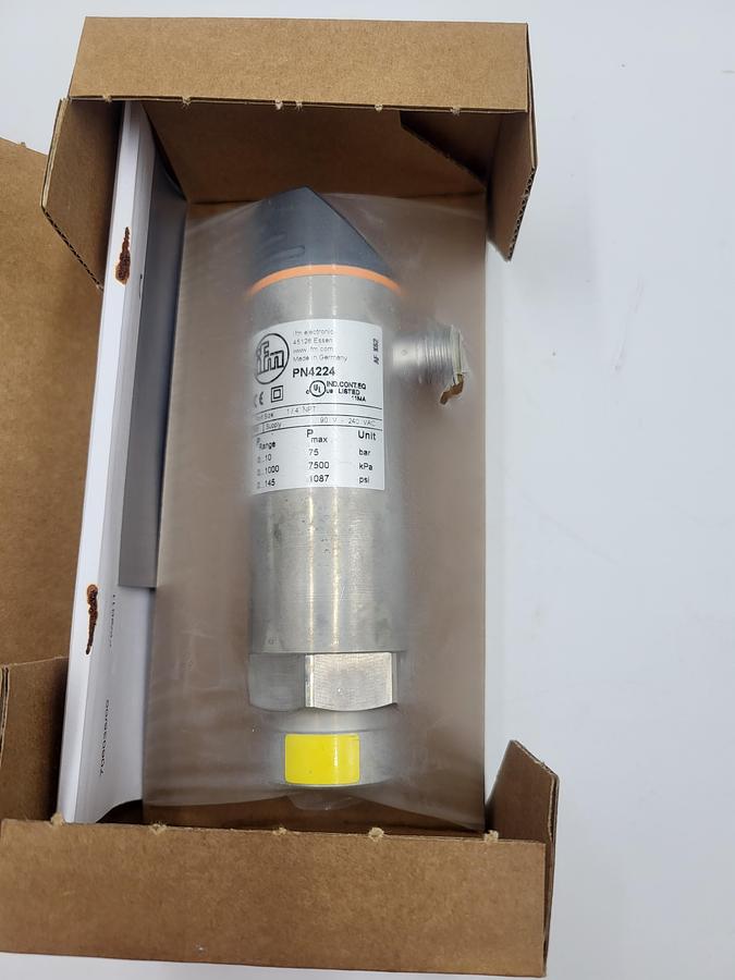 IFM efectorsoo pressure sensor PN-010-RBN14-HFBOW/LS monitor 7-segment LED quick disconnect PN4224 *NEW IN BOX*